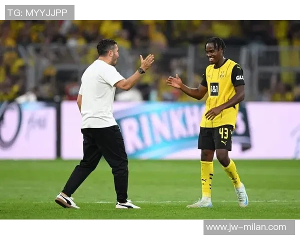 吉滕斯谈助攻内托：咱们简直每天练习都练这个，这次成功了