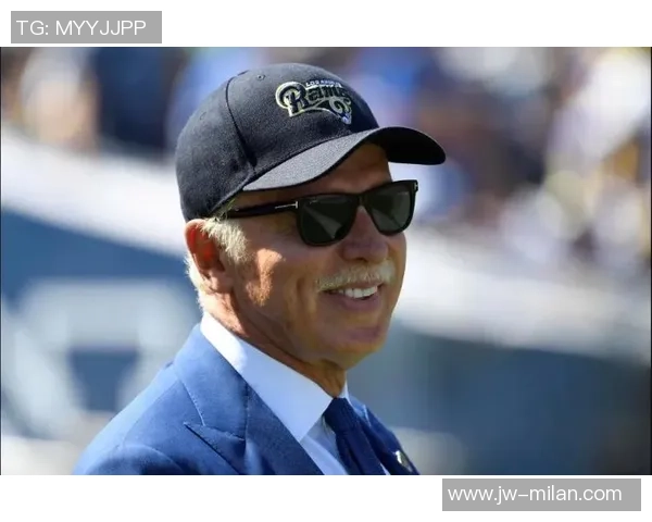 太阳报：曼联从枪手挖了个公关主管，后者已为枪手作业六年半